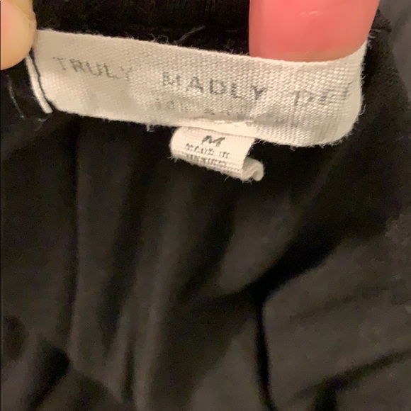 Urban Outfitters crop top 🖤 - Picture 4 of 4